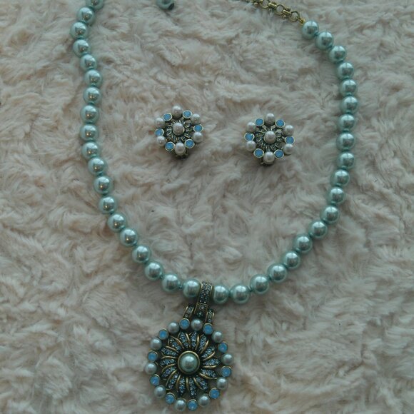 Heidi Daus Relaxed and Refined Beaded Crystal Drop Necklace & Earring - Picture 1 of 13